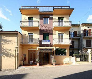 Il Centrale Cortona Exterior photo